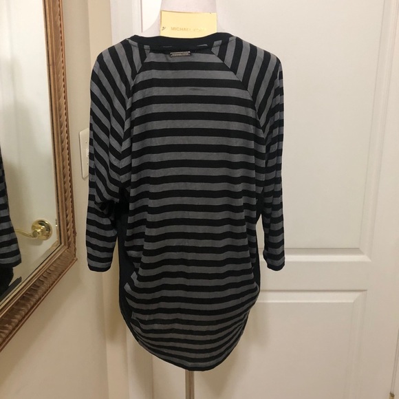Micheal Kors brand new strips soft tops - Picture 7 of 13